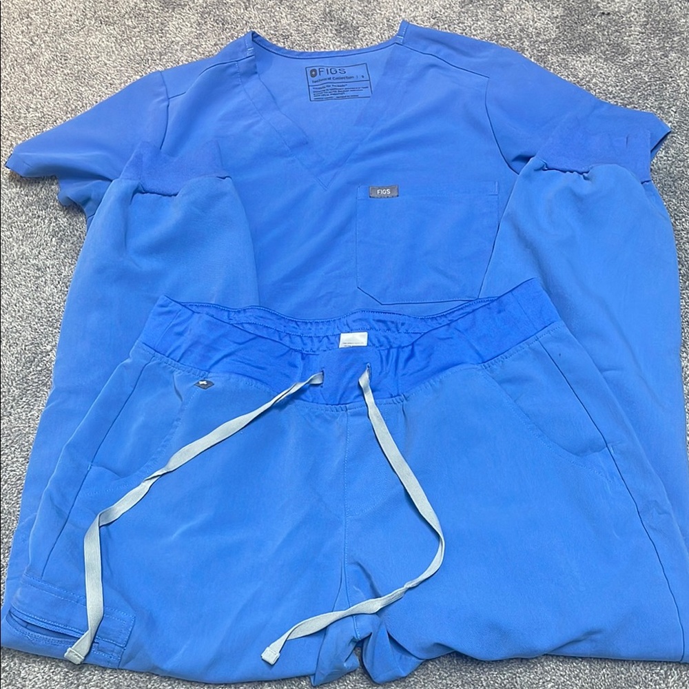 Figs ceil blue scrubs